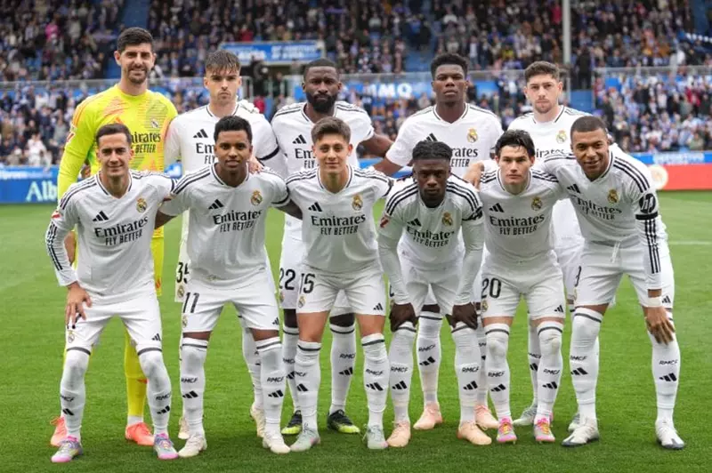 ريال مدريد في حيرة: قائمة بدائل كروس تضم نجومًا بارزين!